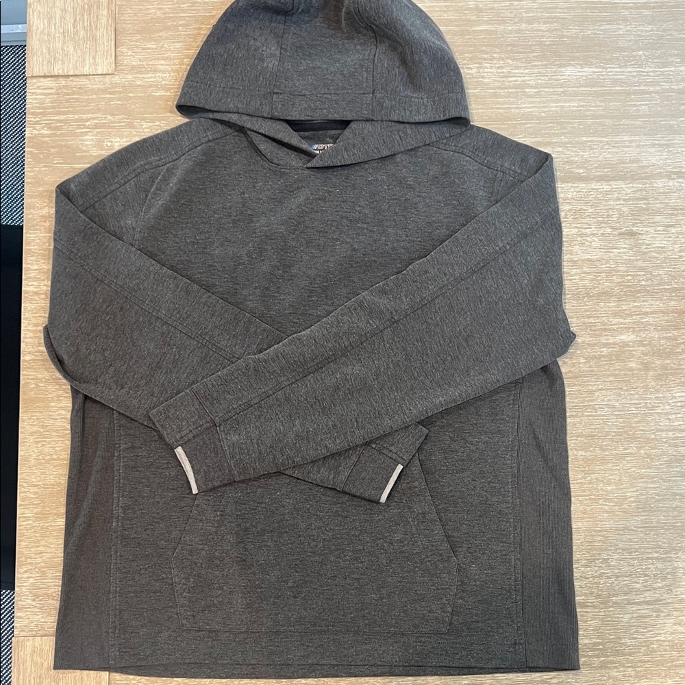 Vineyard vines Men's Gray Hoodie Sweater